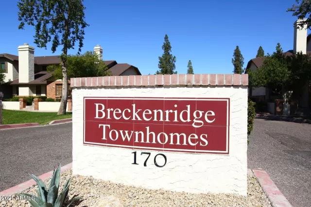 MLS: 6201595 Condo For Sale