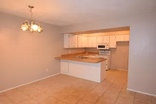 Photo #5: 6201623 Listing 