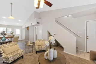 Photo #2: 6202363 Listing