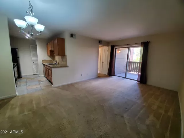 MLS: 6202468 Condo For Sale