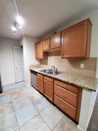 Photo #4: 6202468 Listing