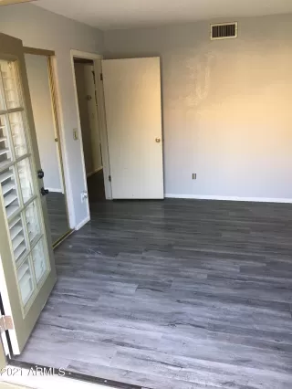 Photo #3: 6202584 Listing