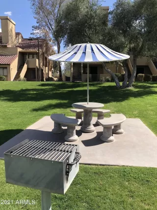 Photo #3: 6202589 Listing