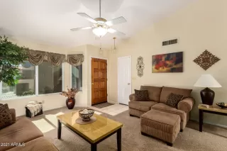 Photo #4: 6202609 Listing