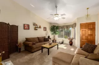 Photo #6: 6202609 Listing