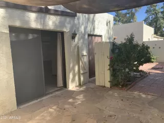 Photo #5: 6202709 Listing