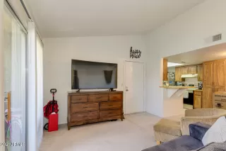 Photo #6: 6202882 Listing 