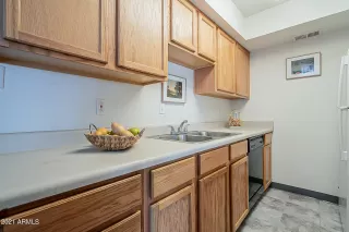 Photo #6: 6202900 Listing 