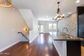 Photo #2: 6202961 Listing