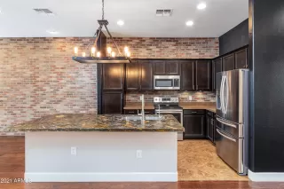 Photo #4: 6202961 Listing