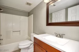 Photo #6: 6203043 Listing 