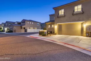 Photo #3: 6203109 Listing