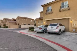 Photo #5: 6203109 Listing