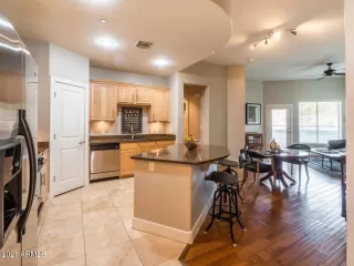 Photo #2: 6203254 Listing 