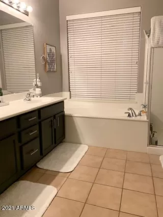 Photo #2: 6203259 Listing 