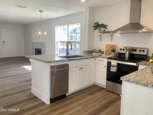 MLS: 6203278 Condo For Sale