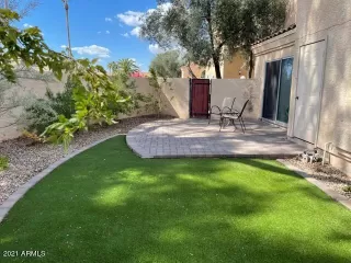 Photo #4: 6203400 Listing