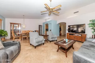 Photo #5: 6203580 Listing