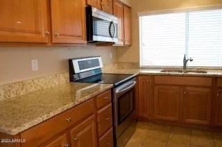 Photo #2: 6203882 Listing