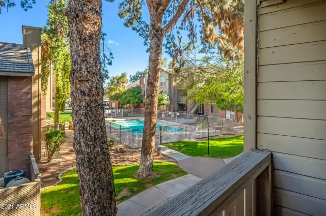 MLS: 6204022 Condo For Sale