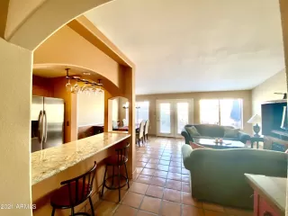 Photo #4: 6204058 Listing