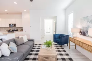 Photo #5: 6204184 Listing