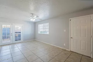 Photo #5: 6204346 Listing