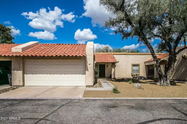 MLS: 6204368 Condo For Sale