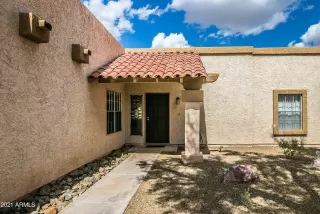 Photo #2: 6204368 Listing