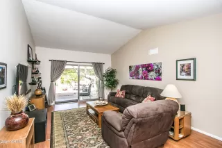 Photo #3: 6204368 Listing