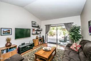 Photo #4: 6204368 Listing