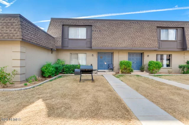 MLS: 6204445 Condo For Sale