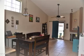 Photo #5: 6204506 Listing