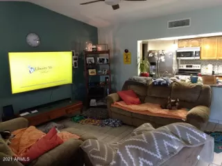 Photo #4: 6204602 Listing