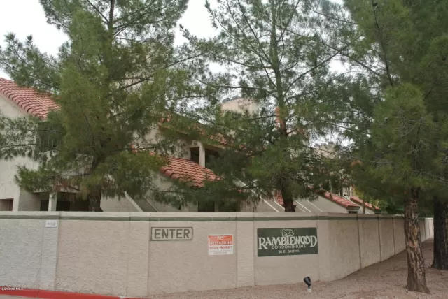 MLS: 6204626 Condo For Sale