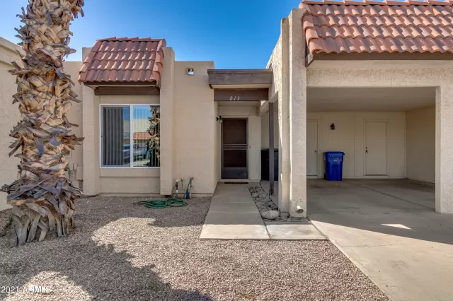 MLS: 6204826 Condo For Sale