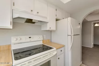 Photo #2: 6204826 Listing 