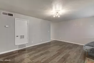 Photo #3: 6205031 Listing