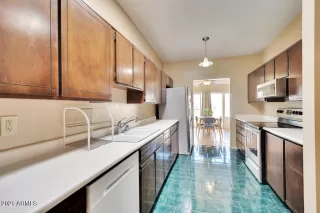 Photo #4: 6205252 Listing