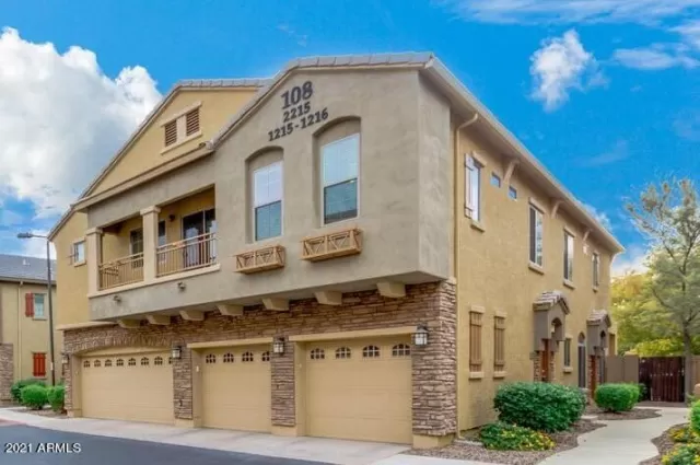 MLS: 6205472 Condo For Sale