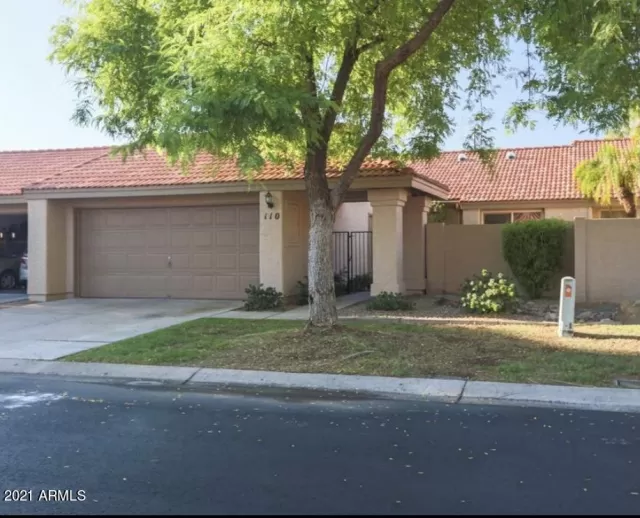 MLS: 6205485 Condo For Sale