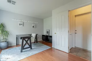 Photo #5: 6205587 Listing