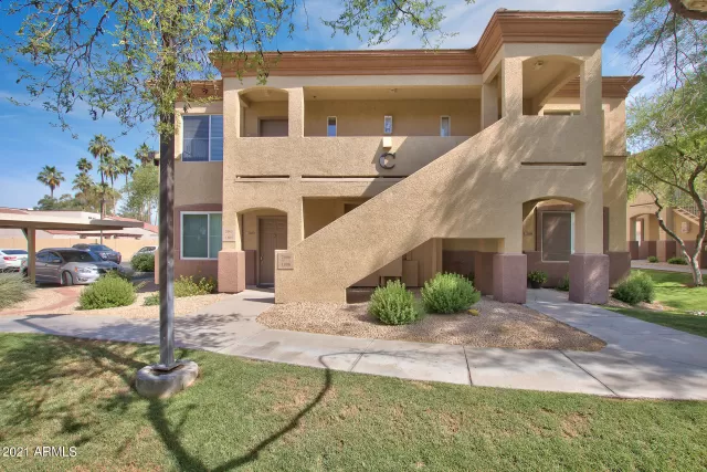 MLS: 6205627 Condo For Sale