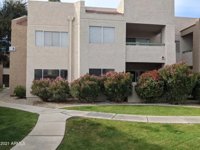 MLS: 6205655 Condo For Sale