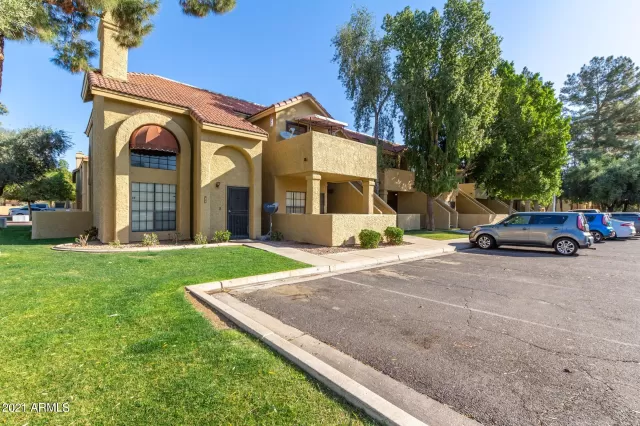 MLS: 6205799 Condo For Sale