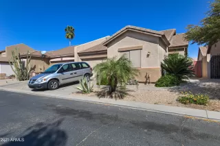 Photo #1: 6205800 Listing