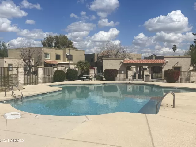 MLS: 6205971 Condo For Sale