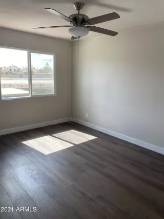 Photo #4: 6205971 Listing