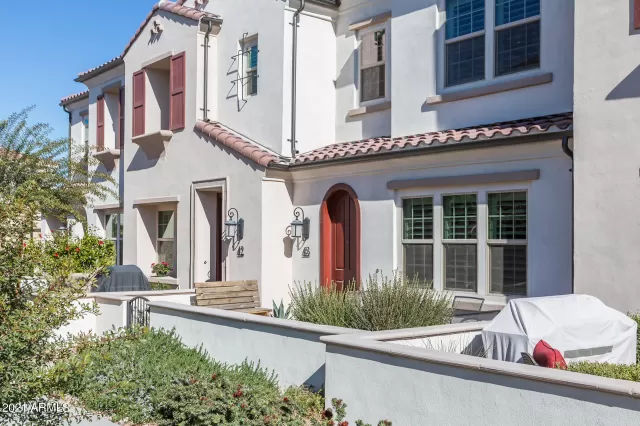 MLS: 6205996 Condo For Sale