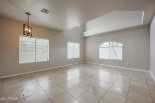 Photo #5: 6206037 Listing 